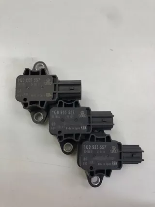 1Q0955557 Датчик удара Mazda 2 DE Арт e12756121, вид 2