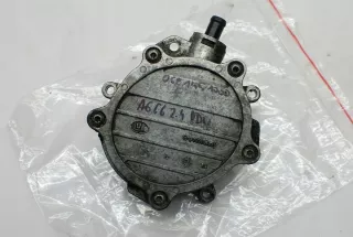 06E145100D Насос вакуумный Audi A6 C6 (S6,RS6) Арт e12754098, вид 1