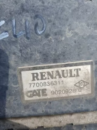  Радиатор (основной) Renault Clio 2 Арт e12749922, вид 2