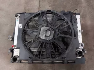 7791909 7789824 7792832 1137328118 6925724 7791181 Радиатор (основной) BMW 5 E60/E61 Арт e12748809, вид 1