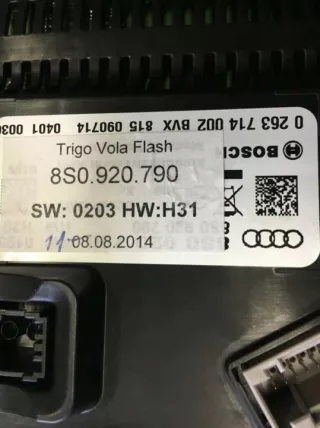8S0920790 Щиток приборов (приборная панель) Audi TT 3 Арт e12743808, вид 2