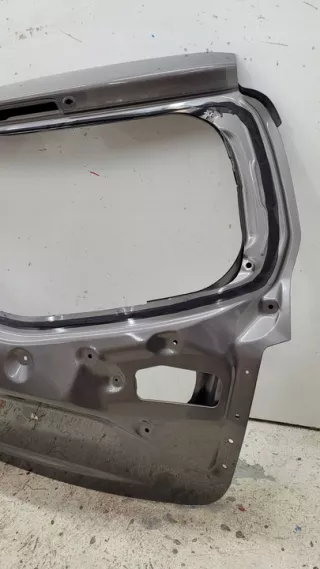 SPP13557 Крышка багажника (дверь 3-5) Toyota Yaris 3 Арт e12739696, вид 3