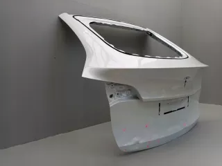  Крышка багажника (дверь 3-5) Tesla model Y Арт e12739666, вид 3