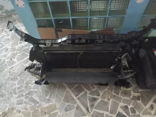  Передняя панель крепления облицовки (телевизор) Audi Q5 1 Арт e12737738, вид 1