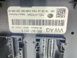 8X0907063K Блок комфорта Audi A1 Арт e12717053, вид 3