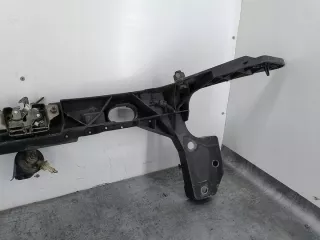 8200290143-K Передняя панель крепления облицовки (телевизор) Renault Clio 3 Арт e12704914, вид 3