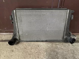 1K0145803T Интеркулер Volkswagen Golf 6 Арт e12701133, вид 1
