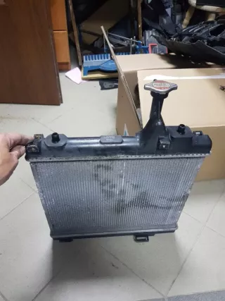 17700-68K00 Радиатор (основной) Nissan Pixo Арт e12593969, вид 1