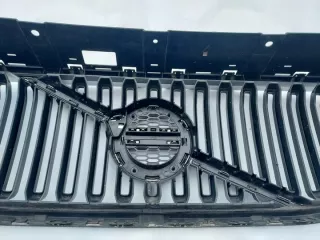 31425532 Решетка радиатора Volvo XC60 2 Арт e12511783, вид 9