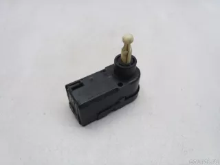 1J0941295A Моторчик корректора фары Audi A3 8P Арт E60710785, вид 2