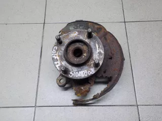 MN102067 Кулак поворотный передний левый Mitsubishi Colt 6 Арт E31019008