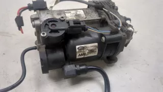 BH3219G525DE Компрессор пневмоподвески Land Rover Range Rover Sport 1 Арт 20447595, вид 3