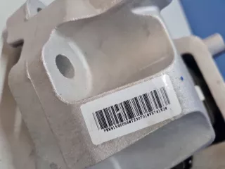 6600080023 Опора двигателя левая Geely Monjaro Арт Z352569, вид 5