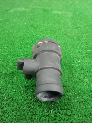 8K0122293F Фланец (тройник) системы охлаждения Audi A5 (S5,RS5) 1 Арт 2-551851, вид 4