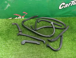 51718215915 Уплотнители капота BMW 3 E46 Арт 2-761521, вид 1