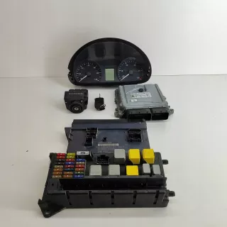 A9065450401 Блок управления двигателем Mercedes Sprinter W906 Арт AL17636609468, вид 1