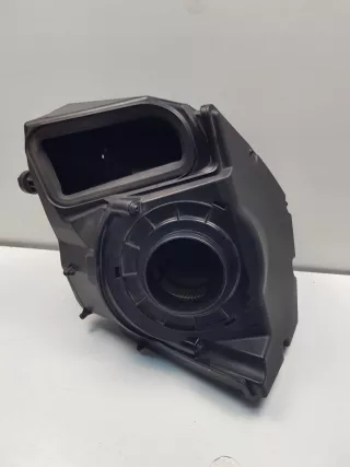 8W0133837B Корпус воздушного фильтра Audi A4 B9 Арт AL17603666463, вид 1