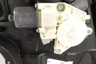 2467200279 Стекло двери задней правой Mercedes B W246 Арт AL17586375509, вид 8