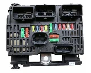 S118983004Q Короб предохранителей Peugeot 307 Арт AL17591634467, вид 2
