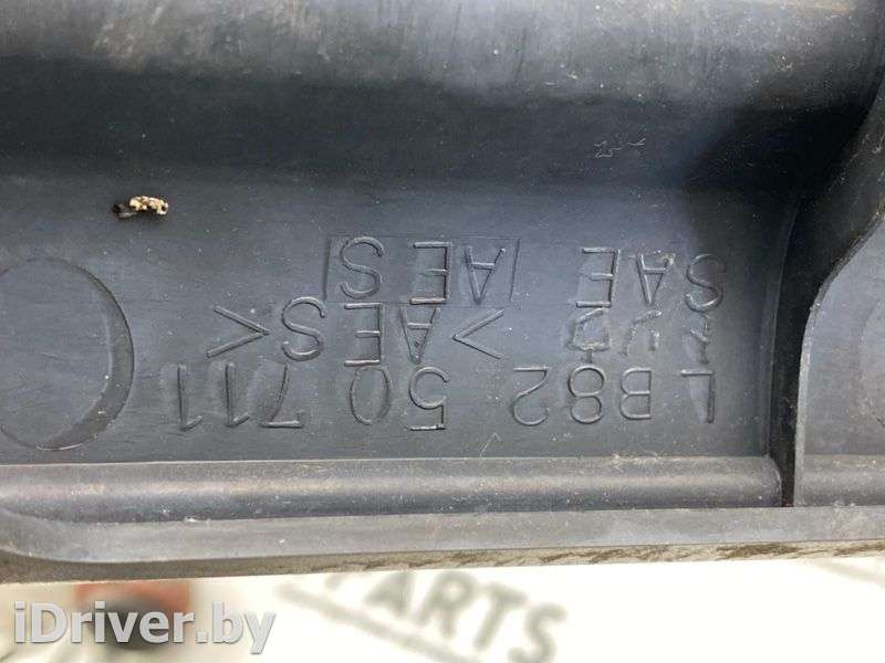 решетка радиатора Mazda MPV 1 1996г. G5  - Фото 11
