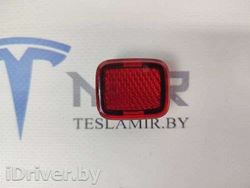 Катафот Tesla model S 2021г. 1085105-00 - Фото 1