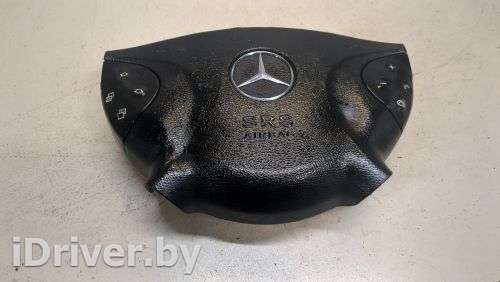Подушка безопасности водителя Mercedes E W211 2003г.  - Фото 1