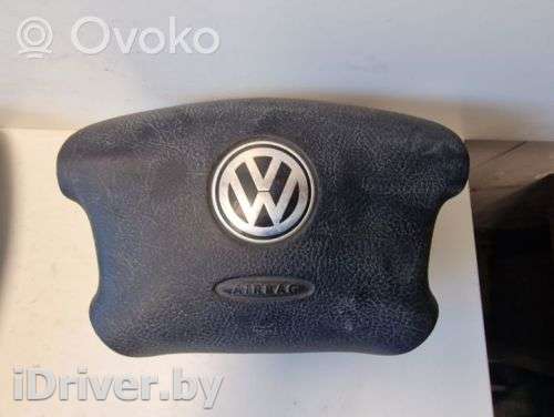Подушка безопасности водителя Volkswagen Passat B5 1997г. 3b0880201m , artLIU13078 - Фото 1