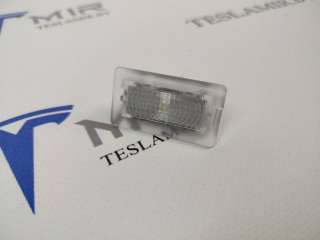 1007151-70 подсветка салона к Tesla model S Арт 18184_1