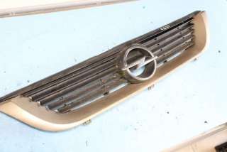 90505722 Решетка радиатора к Opel Vectra B Арт C537