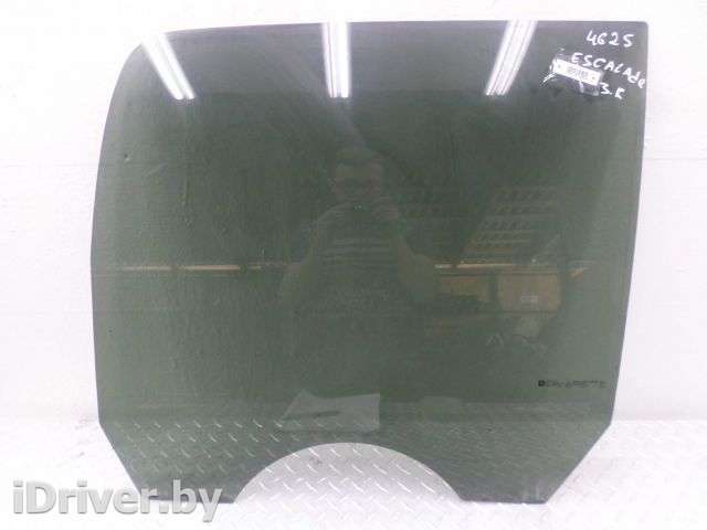 Стекло двери задней правой Cadillac Escalade 3 2007г.  - Фото 1