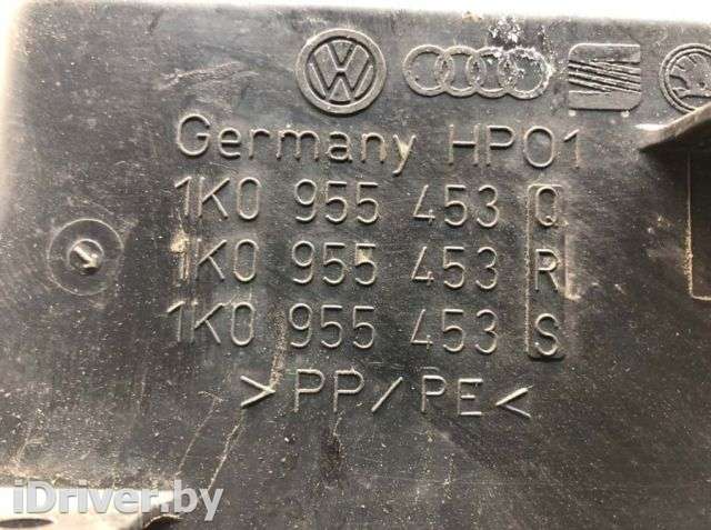 Бачок омывателя Volkswagen Golf 5 2008г. 1K0955453S - Фото 1
