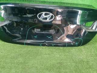 крышка багажника Hyundai Solaris 2 2017г. 69200H5000 - Фото 3