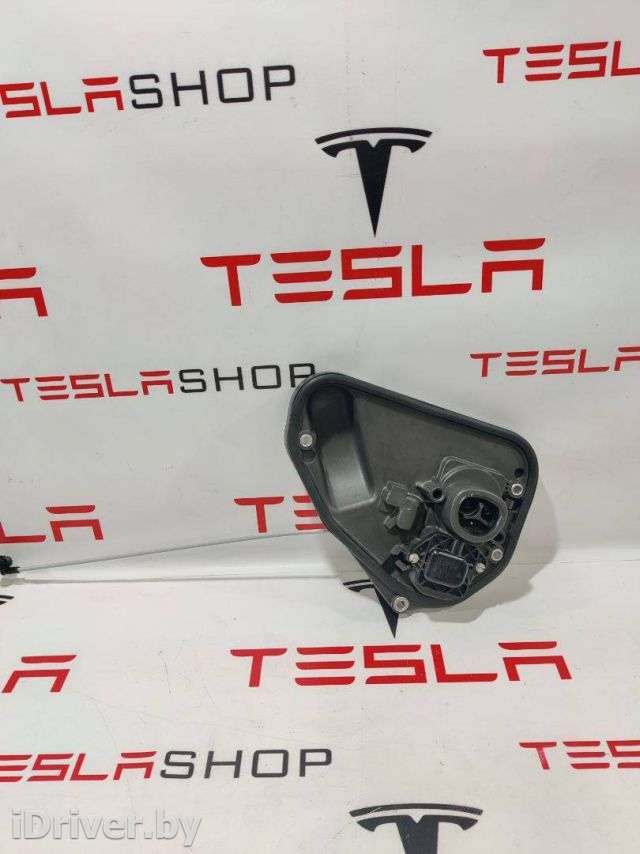 порт зарядный Tesla model S 2022г. 1567500-7H-A,1494364-00-A,1565993-10-A,1497307-00-B - Фото 1