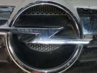  Решетка радиатора к Opel Zafira B Арт 73318628