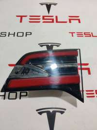 1034337-00-B Фонарь крышки багажника правый к Tesla model X Арт 99444180