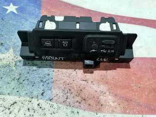  Разъем AUX / USB к Subaru Ascent Арт mp10448Z
