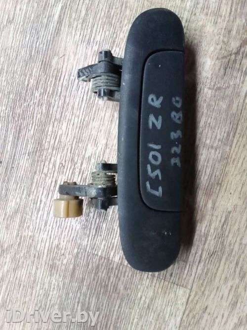 Ручка наружная задняя правая Mazda 323 BJ 2002г.  - Фото 1