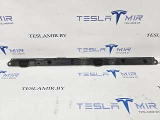 1032385-00 Накладка батареи высоковольтной боковая средняя к Tesla model X Арт 18121_2
