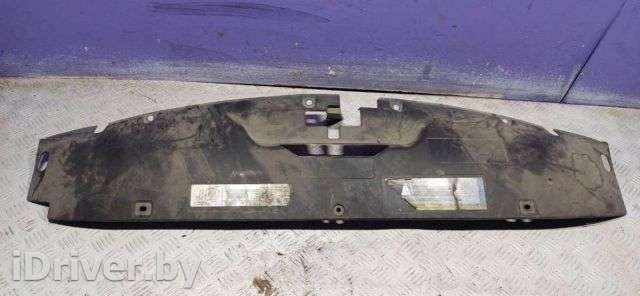 Накладка замка капота Chevrolet Tahoe GMT800 2001г.  - Фото 1