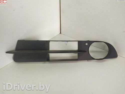 Заглушка (решетка) в бампер BMW 5 E60/E61 2006г. 51117049243 - Фото 1