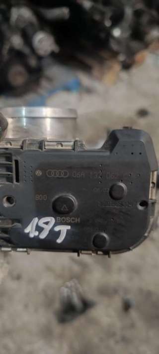 Дроссельная заслонка Audi TT 1 2000г. 06A133062C - Фото 4