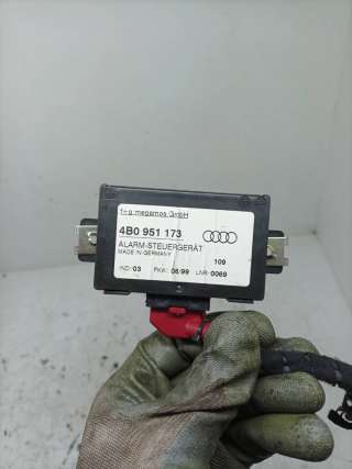Блок управления сигнализацией Audi A4 B5 1999г. 4B0951173 - Фото 2