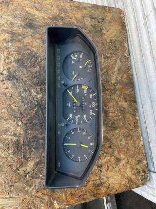 Щиток приборов (приборная панель) Mercedes E W124 1991г.  - Фото 2