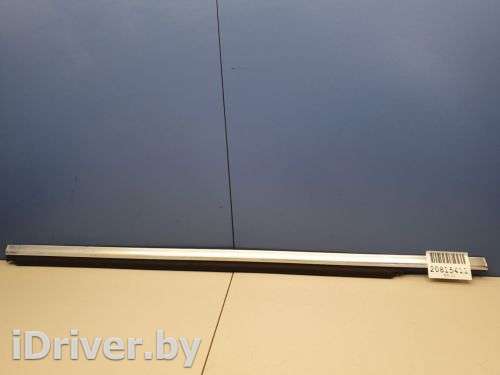 Молдинг стекла задней левой двери Mercedes E W213 2016г. A2137300124 - Фото 1