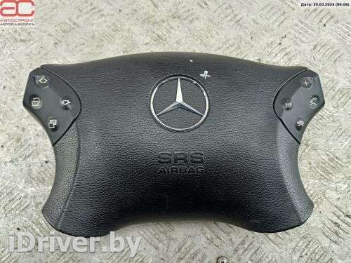 Подушка безопасности водителя Mercedes C W203 2002г. A2034601198 - Фото 1