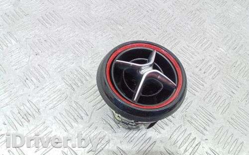 Дефлектор обдува салона Mercedes A W176 2013г. А1768301054 - Фото 1