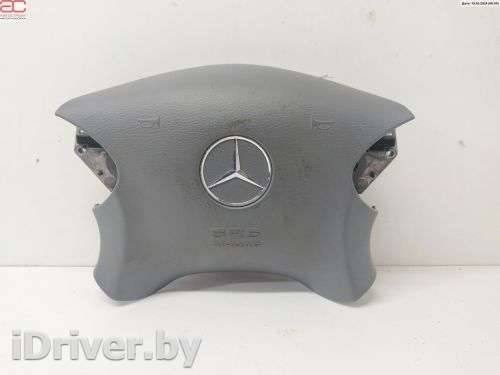 Подушка безопасности водителя Mercedes C W203 2000г. 2034601198 - Фото 1