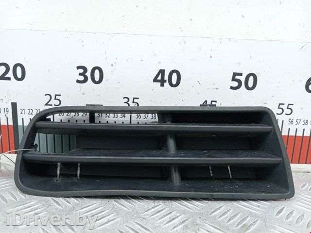 Заглушка (решетка) в бампер Volkswagen Golf 4 2000г. 1J0853665BB41, 1J0853665B - Фото 1