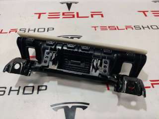 Крепление сиденья Tesla model S 2022г. 1674553,1674559-00 - Фото 2