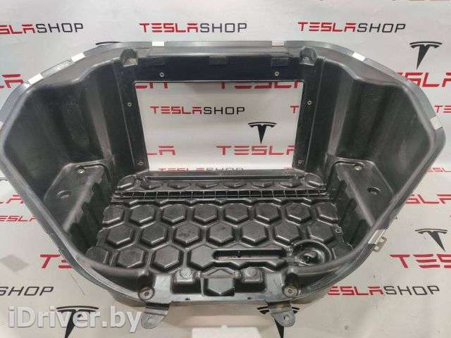 Корыто пластиковое Tesla model S 2014г. 1005896-00-G - Фото 1